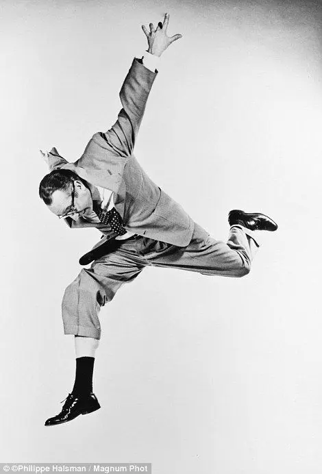 Philippe Halsman mid-air portraits — Marilyn Monroe, Audrey Hepburn, Brigitte Bardot (黑白)
