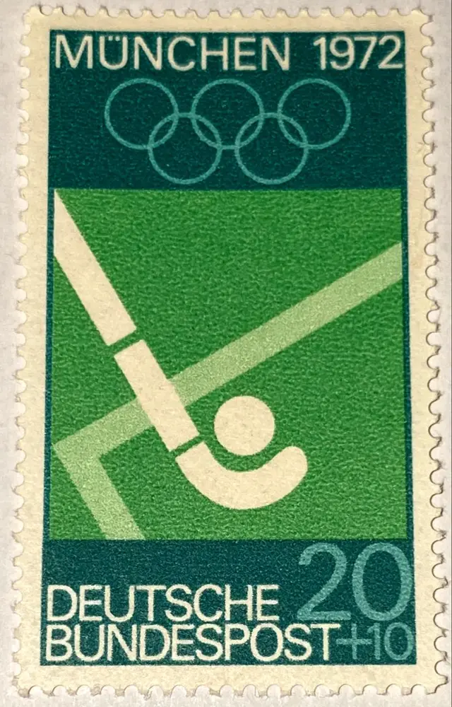 MÜNCHEN 1972 Olympic postage stamp — stylized field hockey pictogram