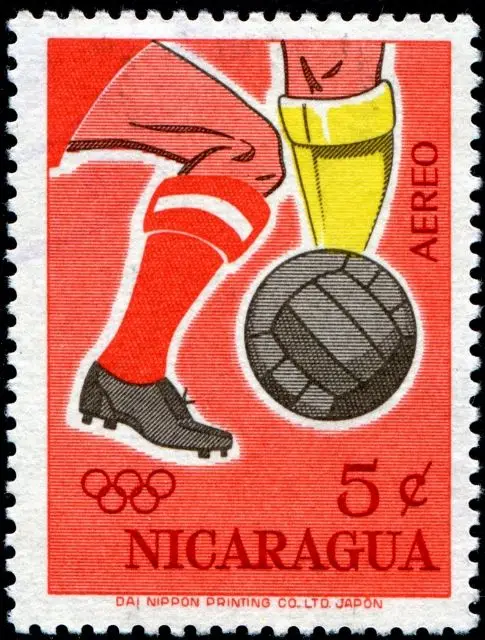 Nicaragua 5¢ Aéreo Stamp — Soccer Players' Legs and Ball (vintage)