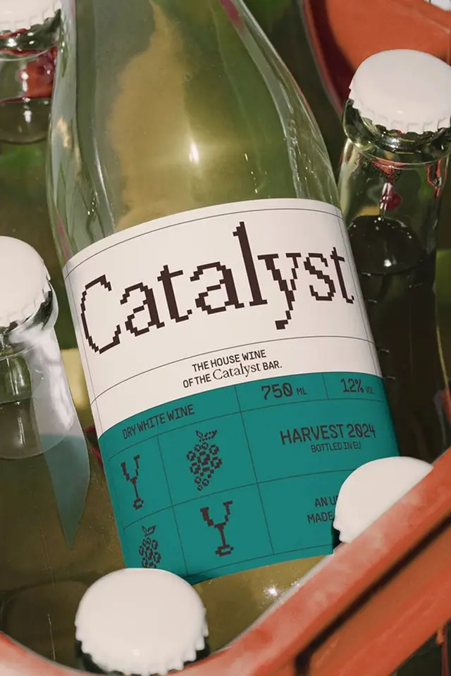 Catalyst dry white wine bottle with teal pixel-label