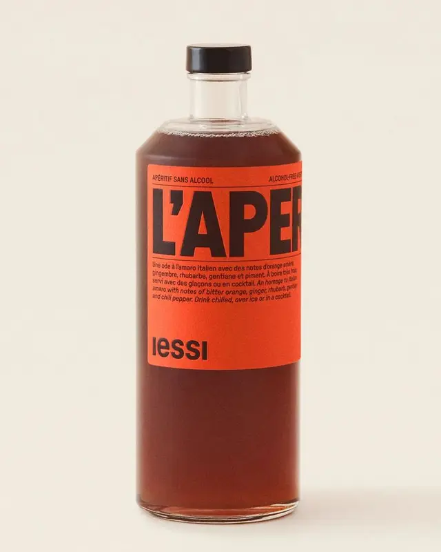 L'APER non‑alcoholic aperitif — glass bottle with red‑orange label (iessi)
