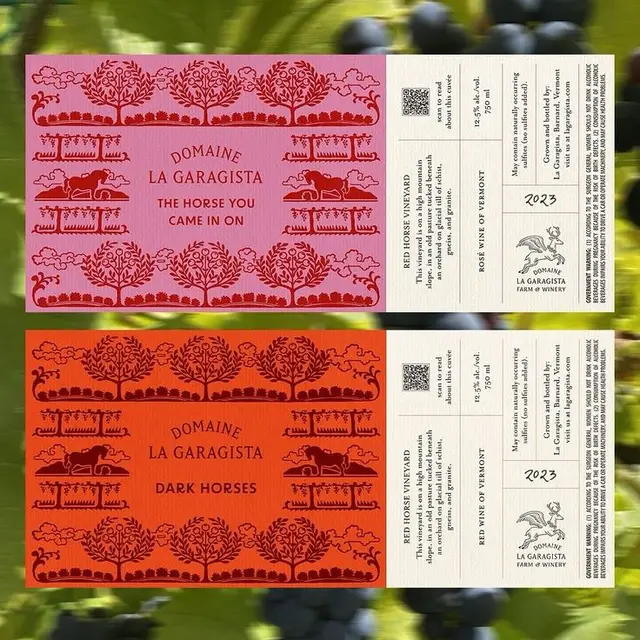 Domaine La Garagista: two-tone horse-themed wine labels (2023)