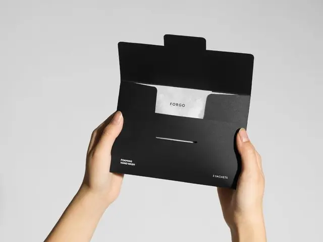 FORGO powder-to-liquid hand wash — sachet refills into frosted glass dispenser