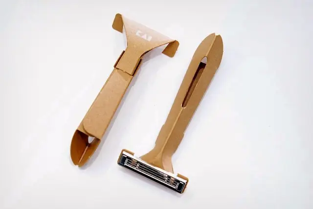 KAI Disposable Paper Razor — cardboard single-use razor with metal blade (DIELINE)
