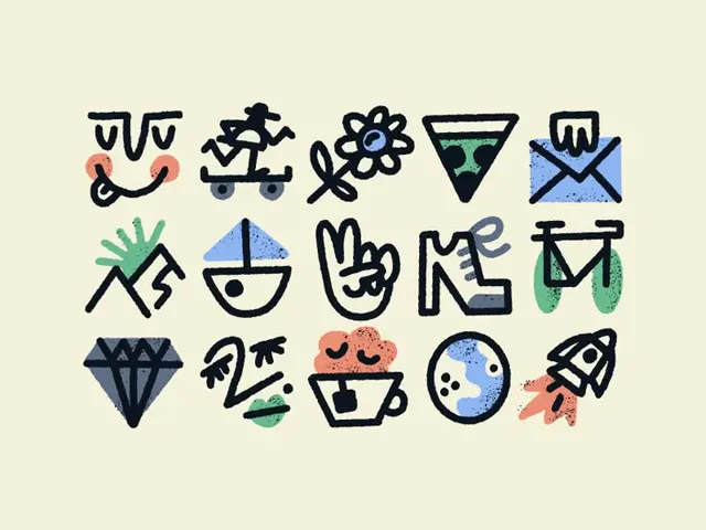 Hand-drawn textured icon set — 15 playful doodle glyphs