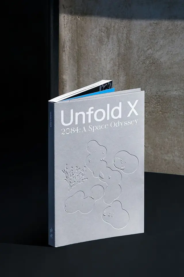 Unfold X — 2084: A Space Odyssey (embossed gray hardcover)