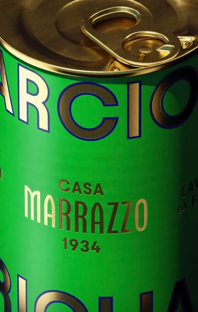 Casa Marrazzo green can — close-up foil-stamped label