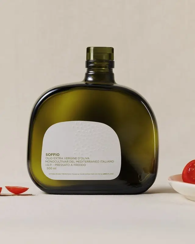 Soffio 500 ml extra virgin olive oil — flattened dark green glass bottle