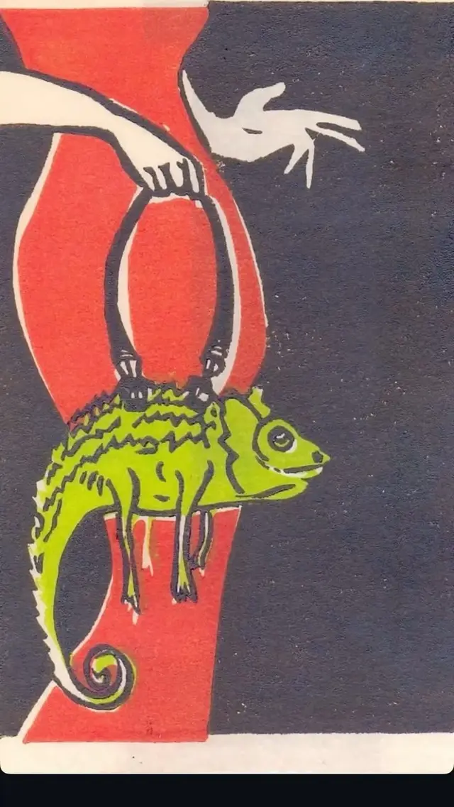 Mid-century illustration of a chameleon handbag held by a white hand